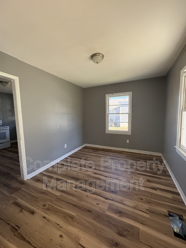 Foto del edificio - 810 Fairfax Ave