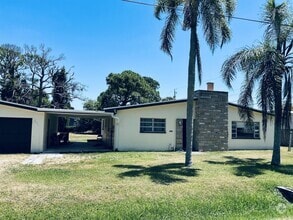 3510 W Lake Dr