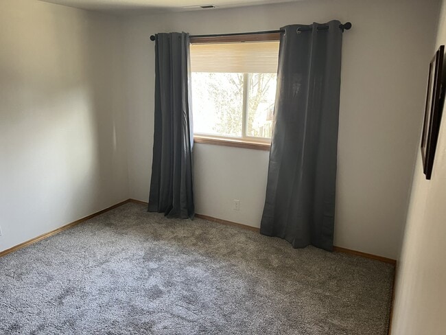 Building Photo - 4165 Berrywood Dr