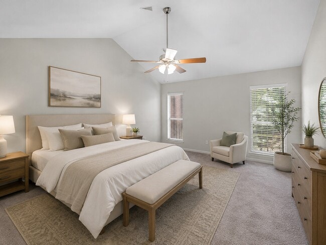 Building Photo - 925 Memorial Village Dr