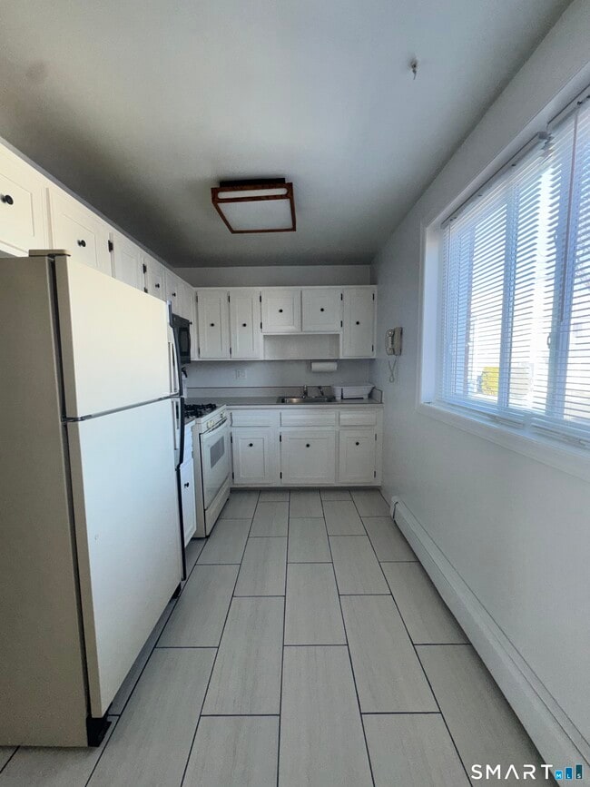 Foto del edificio - 4 Van Zant St