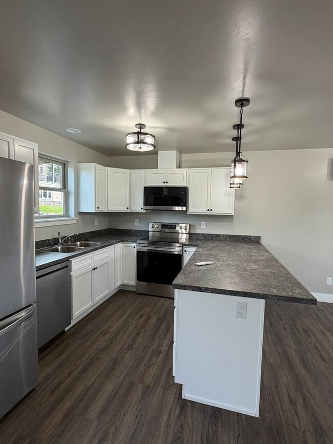 Building Photo - 119 Saddle Loop
