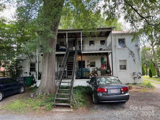 Foto del edificio - 2326 E 7th St