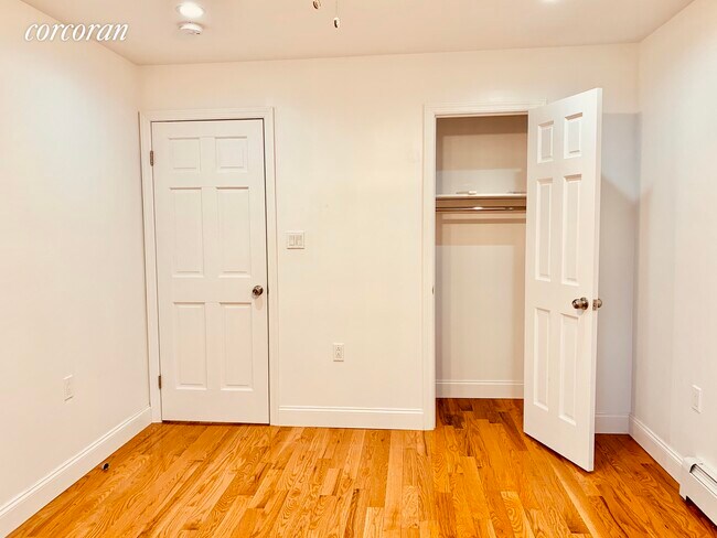 Foto del edificio - 85-29 58th Ave