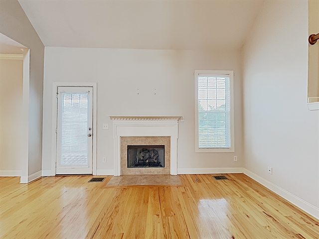 Foto del edificio - 4004 Crest Ridge Cove