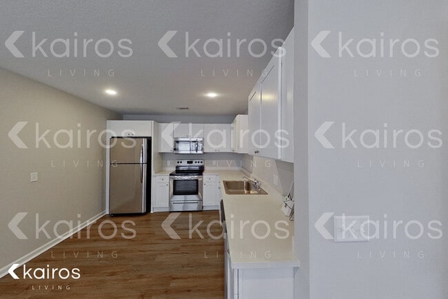 Building Photo - 12 Camper Cir