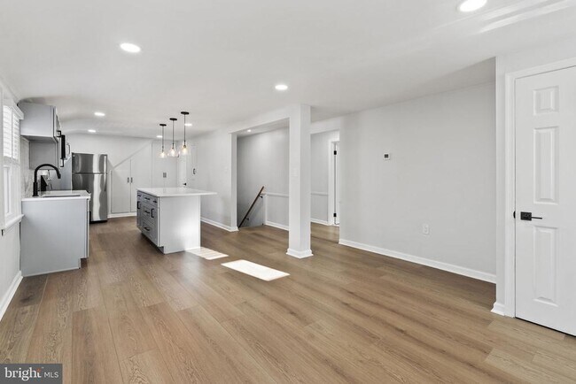 Foto del edificio - 821 Stanbridge St