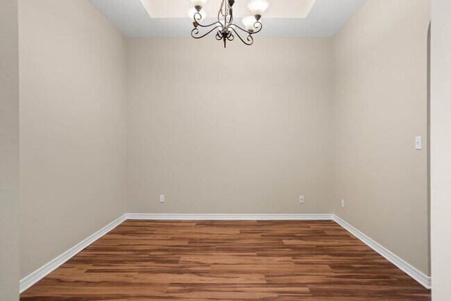 Building Photo - 5749 Tiger Woods Dr