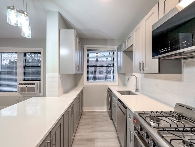 Foto del edificio - 378 Hazel Ave