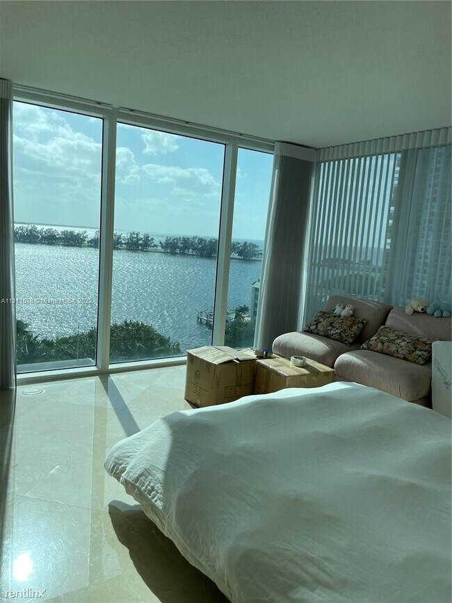 Building Photo - 2 br, 2 bath Condo - 2101 Brickell Ave Apt...