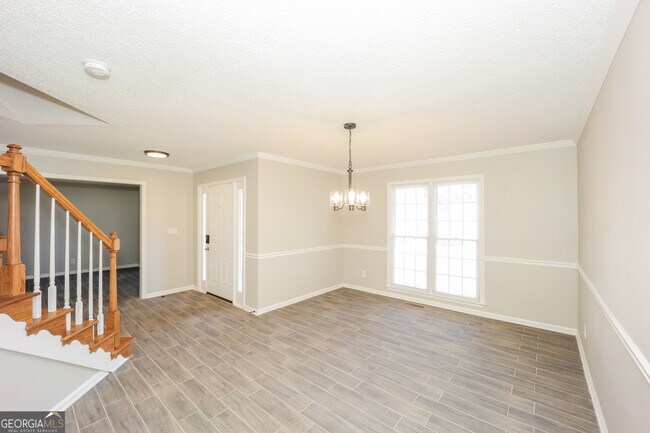Building Photo - 105 Redspire Ln