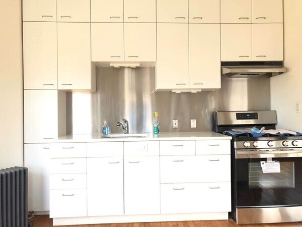 Building Photo - 71 Babcock St