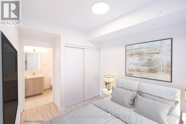 Building Photo - 2020 Bathurst St