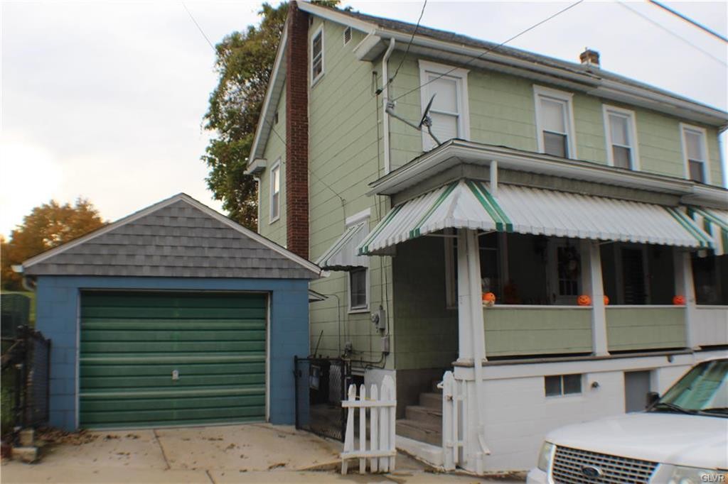 Foto principal - 158 2nd St