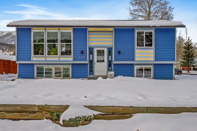 Building Photo - 461 Cascade Cir
