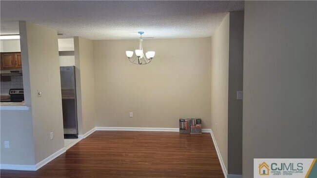 Building Photo - 1911 Aspen Dr