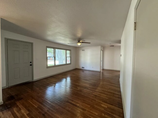 Foto del edificio - 1231 Shelden St