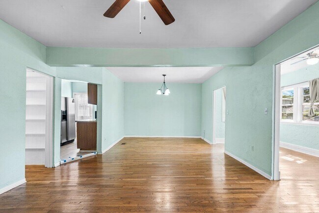 Building Photo - 410 Ocean Breeze