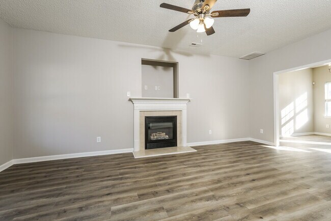 Foto del edificio - 6920 Spanglers Spring Way