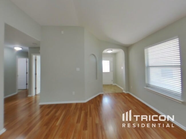 Foto del edificio - 3106 Wickham Ln