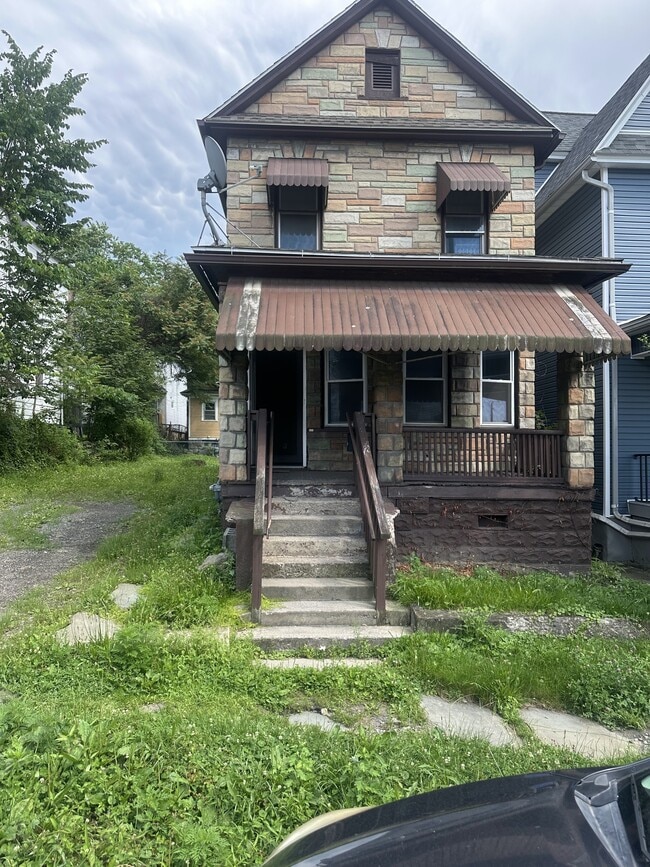 Building Photo - 510 Harrison Ave