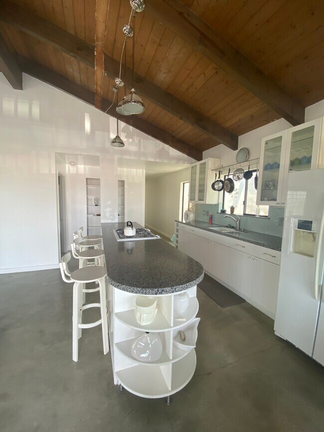 Foto del edificio - 313 Ocean Front Walk