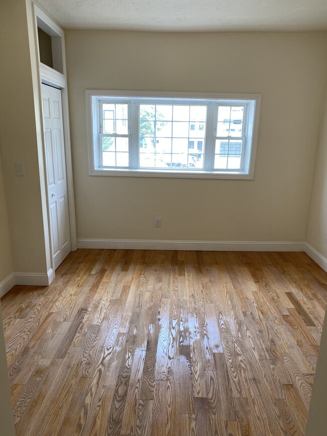 Building Photo - 86 Jersey St