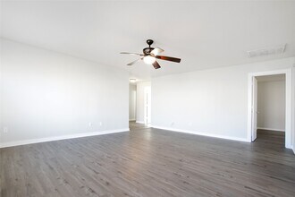 Building Photo - 9823 Cassowary Dr