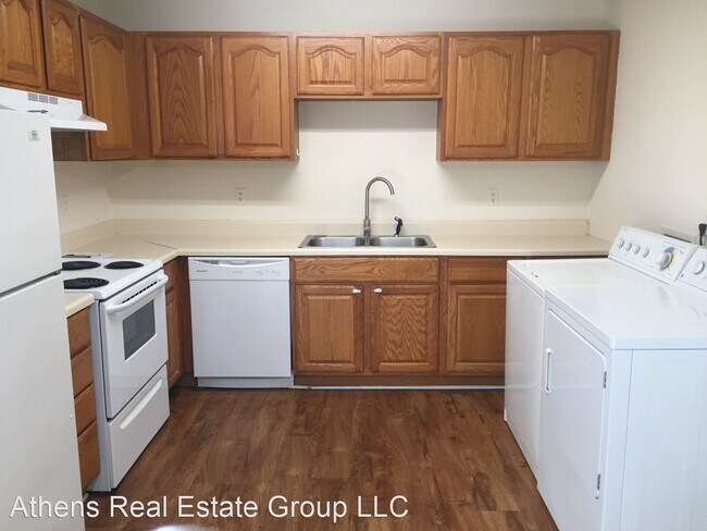 Foto del edificio - 2 br, 1 bath House - 430 Timothy Road
