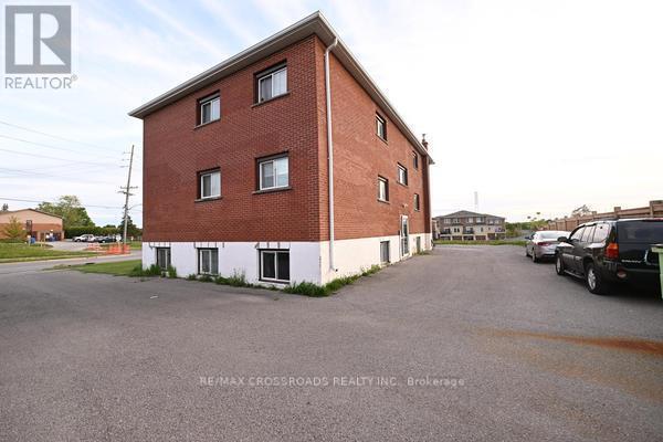 Building Photo - 390 Dean Ave