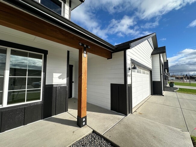 Building Photo - Brand New Rathdrum Home