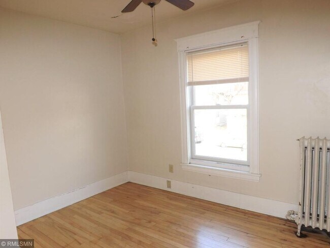 Foto del edificio - Dinkytown 6 Bedroom - Close to Campus - Se...