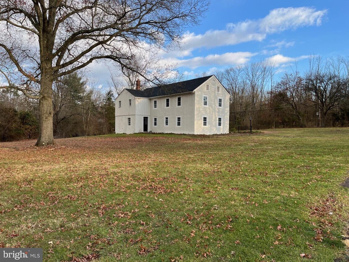 2490 Kerr Rd, Harleysville, PA 19438 House Rental in Harleysville, PA
