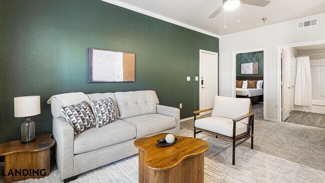 Foto del edificio - 165 Forestbrook Dr