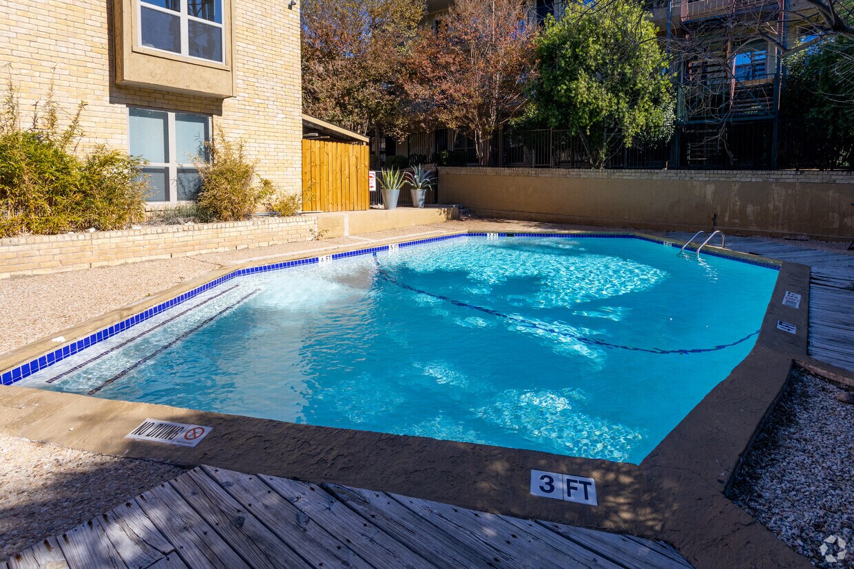 Foto principal - Oak Park Apartments