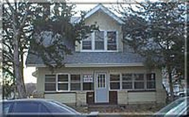 Building Photo - 535 S Johnson St