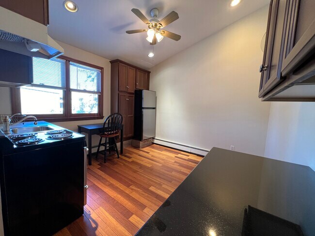 Foto del edificio - 3849 Wesley St