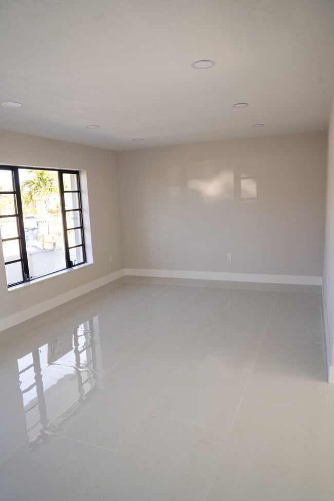 Foto del edificio - 4490 NW 171 Terrace