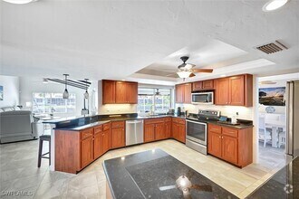 Building Photo - 69 Ocean Dr