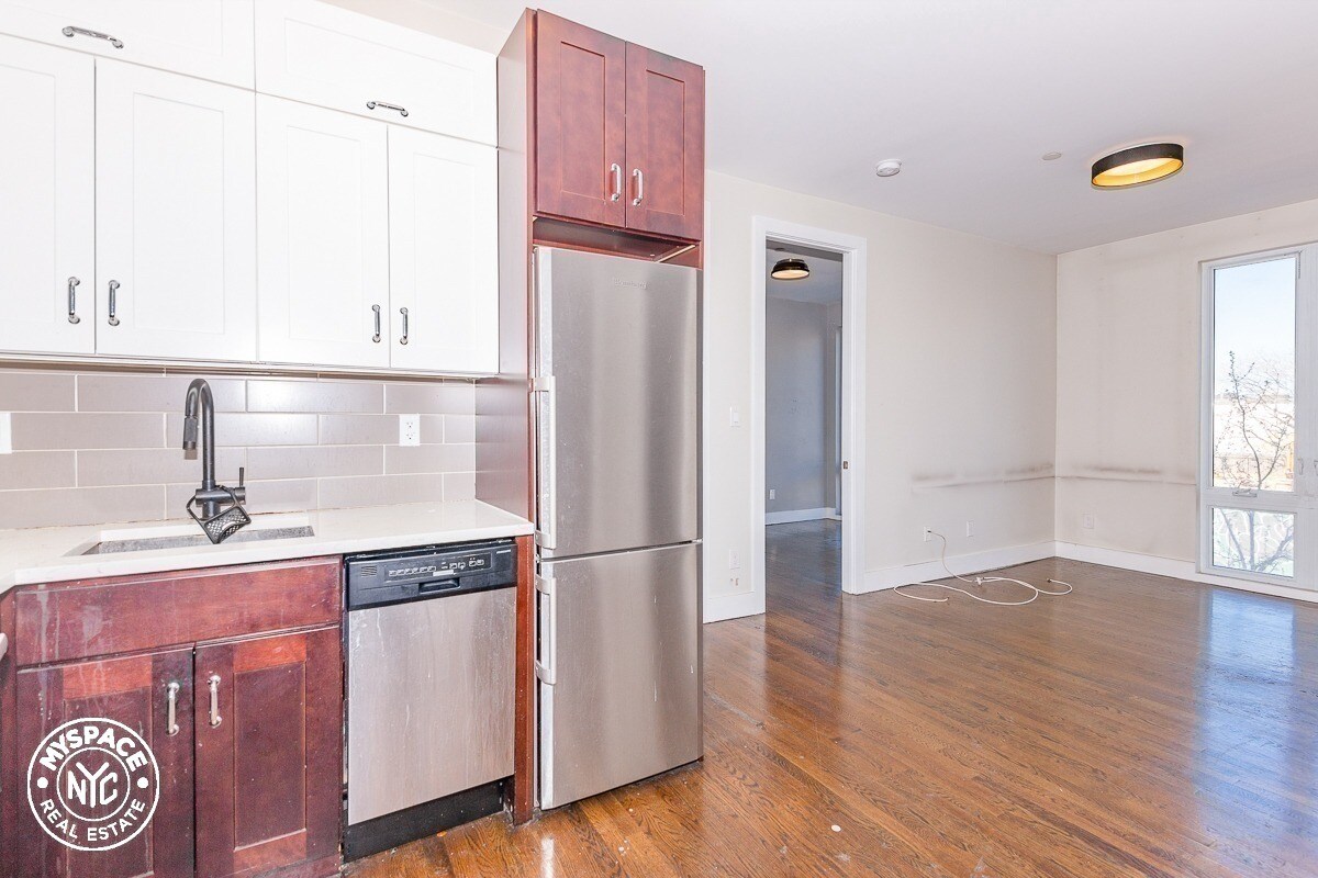Primary Photo - 276 Nostrand Ave.