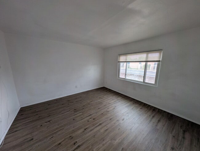 Foto del edificio - 8313 Copper Ave NE