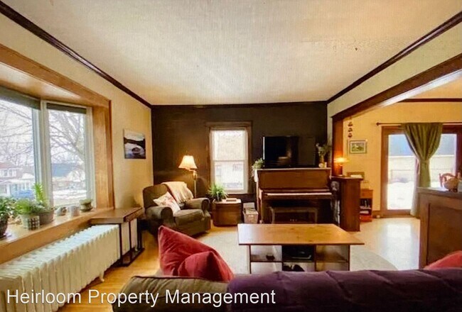 Foto del edificio - 3 br, 1 bath House - 123 East Winona Street