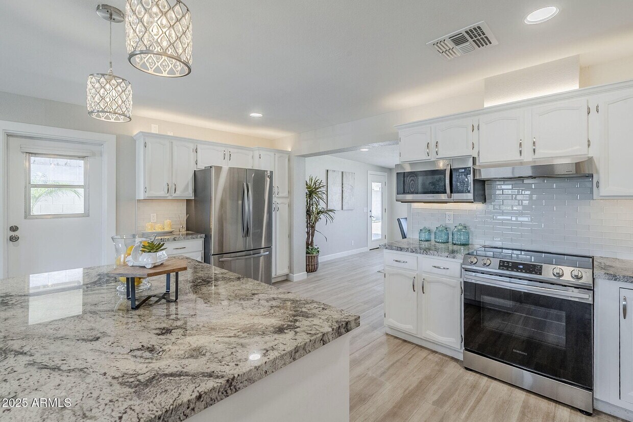 Foto principal - 7526 E McKinley St