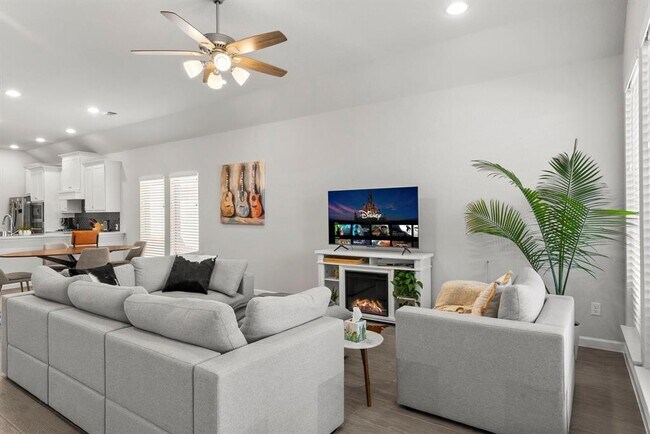 Foto del edificio - 204 Blf Crk Ln