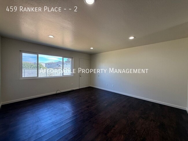 Building Photo - 459 Ranker Pl