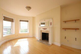 Building Photo - 156 Harvard St