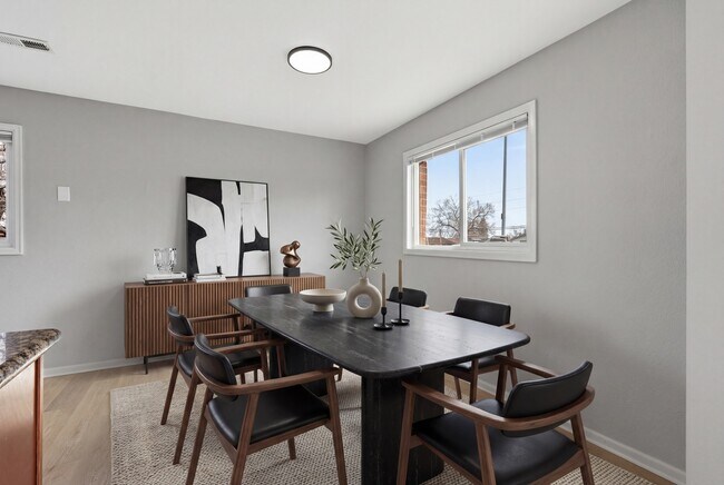 Foto del edificio - 1151 E 88th Ave