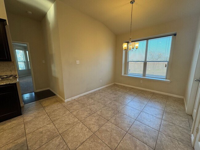 Building Photo - 8900 Viewpark Ln