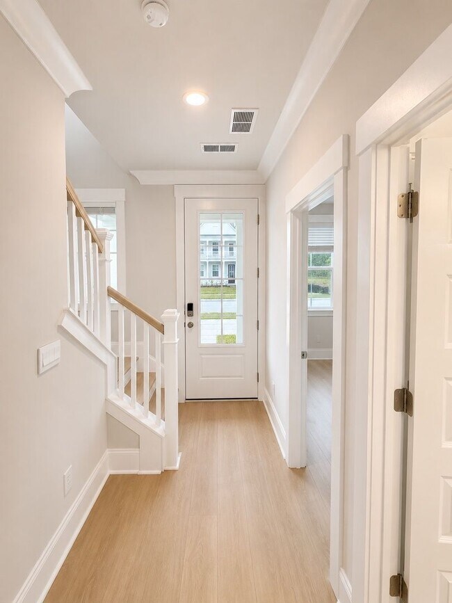 Foto del edificio - 114 Midmills Ln