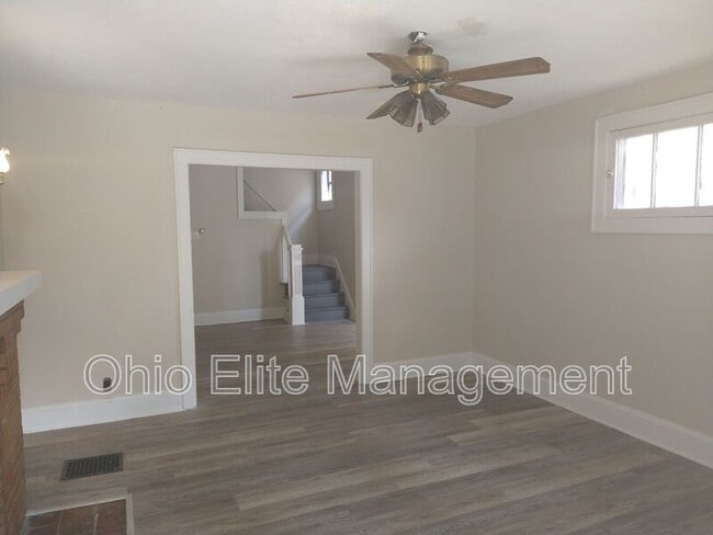Foto del edificio - 206 N Harris Ave